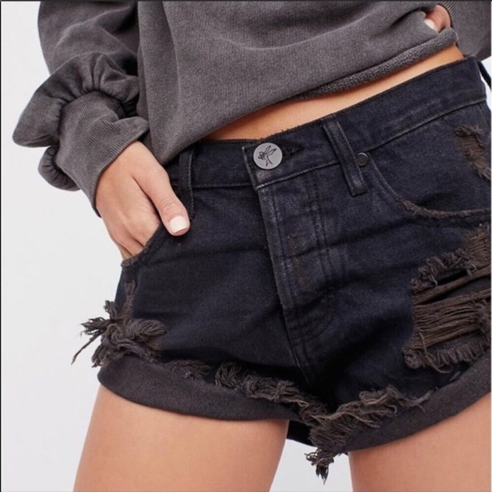 One Teaspoon x Free People Bandits Denim Shorts 27 Black Blue Distressed Cutoff